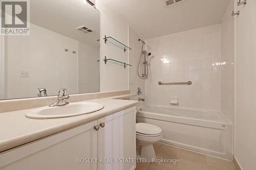 3605 - 23 Hollywood Avenue, Toronto, ON - Indoor Photo Showing Bathroom