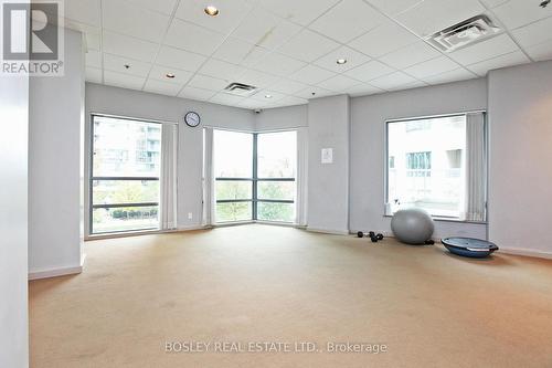 3605 - 23 Hollywood Avenue, Toronto, ON - Indoor Photo Showing Other Room