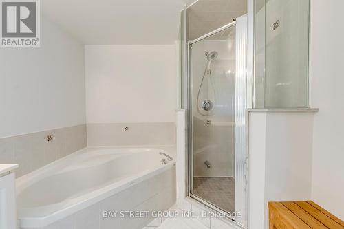 807 - 188 Bonis Avenue, Toronto (Tam O'Shanter-Sullivan), ON - Indoor Photo Showing Bathroom