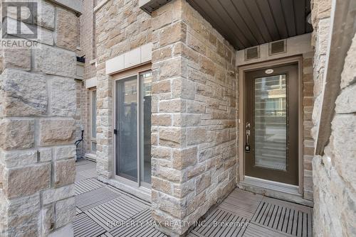 505 - 30 Dunsheath Way, Markham, ON - Outdoor With Exterior