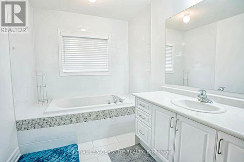 69 Thornbush Boulevard, Brampton, ON - Indoor Photo Showing Bathroom