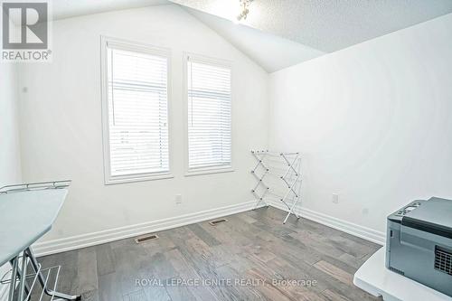 69 Thornbush Boulevard, Brampton, ON - Indoor Photo Showing Other Room