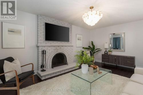 1115 Saginaw Crescent, Mississauga, ON - Indoor Photo Showing Living Room With Fireplace