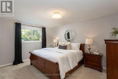 1115 Saginaw Crescent, Mississauga, ON - Indoor Photo Showing Bedroom