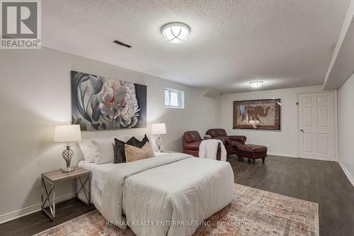 1115 Saginaw Crescent, Mississauga, ON - Indoor Photo Showing Bedroom