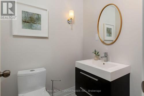 1115 Saginaw Crescent, Mississauga, ON - Indoor Photo Showing Bathroom