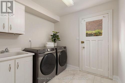 1115 Saginaw Crescent, Mississauga, ON - Indoor Photo Showing Laundry Room