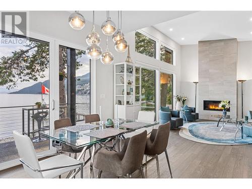 419 Shorts Road, Fintry, BC - Indoor Photo Showing Dining Room