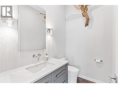 419 Shorts Road, Fintry, BC - Indoor Photo Showing Bathroom