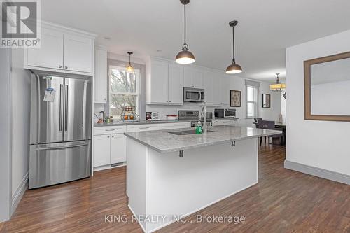 508420 Highway 89 Road, Mono, ON - Indoor Photo Showing Kitchen With Stainless Steel Kitchen With Upgraded Kitchen