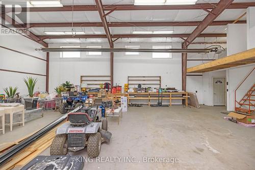 508420 Highway 89 Road, Mono, ON - Indoor Photo Showing Garage