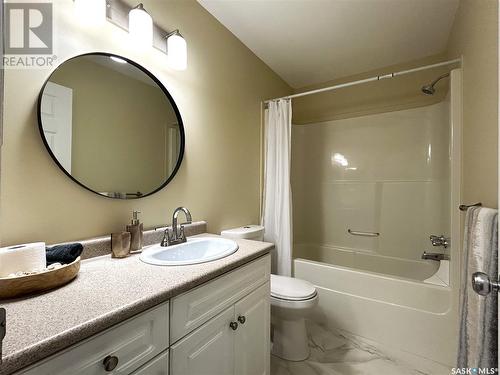 64 203 Herold Terrace, Saskatoon, SK - Indoor Photo Showing Bathroom