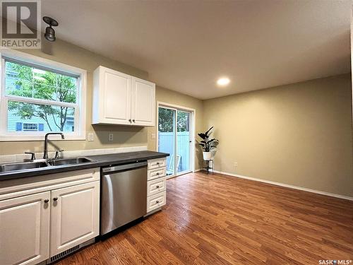 64 203 Herold Terrace, Saskatoon, SK - Indoor Photo Showing Kitchen With Double Sink