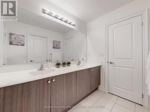 55 Ladder Crescent, East Gwillimbury, ON - Indoor Photo Showing Bathroom