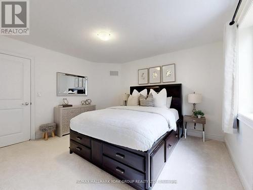 55 Ladder Crescent, East Gwillimbury, ON - Indoor Photo Showing Bedroom