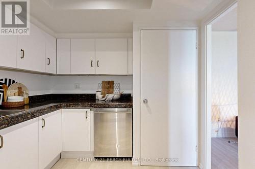 2308 - 2045 Lakeshore Boulevard W, Toronto (Mimico), ON - Indoor Photo Showing Kitchen