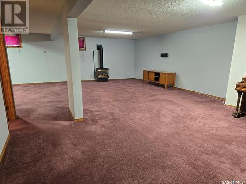 211 Maple Street, Outlook, SK - Indoor Photo Showing Basement