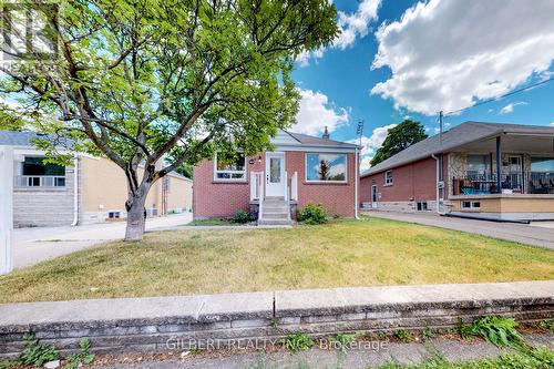 101 Reiner Road, Toronto (Clanton Park), ON - Outdoor