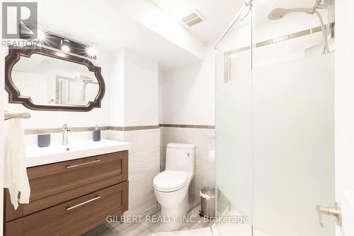 101 Reiner Road, Toronto, ON - Indoor Photo Showing Bathroom