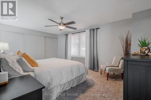 32 Winding Woods Crescent, London, ON - Indoor Photo Showing Bedroom