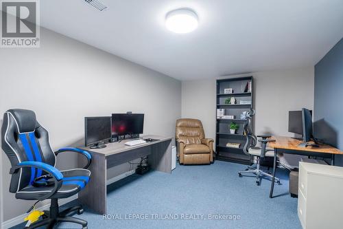 32 Winding Woods Crescent, London, ON - Indoor Photo Showing Office