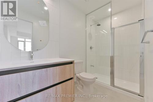 D-430 - 8 Beverley Glen Boulevard, Vaughan, ON - Indoor Photo Showing Bathroom