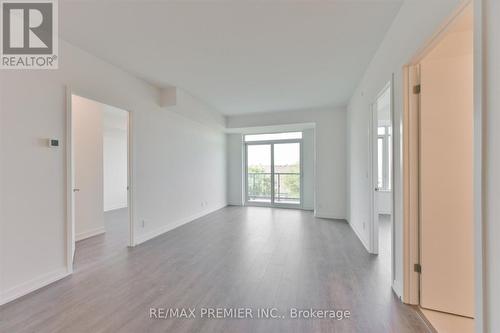 D-430 - 8 Beverley Glen Boulevard, Vaughan, ON - Indoor Photo Showing Other Room