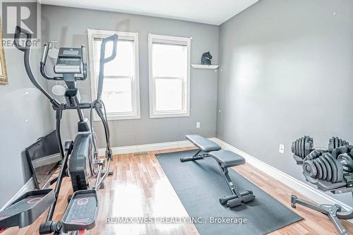 204 Simcoe Road, Bradford West Gwillimbury, ON - Indoor Photo Showing Gym Room