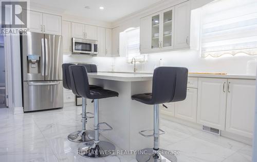 86 Blossom Crescent, Toronto, ON - Indoor Photo Showing Kitchen