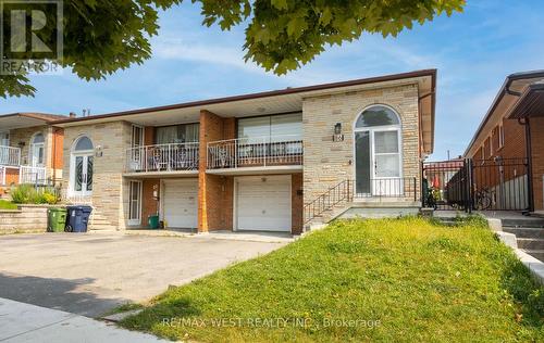 86 Blossom Crescent, Toronto, ON - Outdoor With Facade