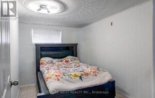 86 Blossom Crescent, Toronto, ON - Indoor Photo Showing Bedroom