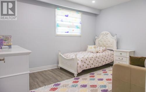 86 Blossom Crescent, Toronto, ON - Indoor Photo Showing Bedroom