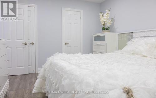 86 Blossom Crescent, Toronto, ON - Indoor Photo Showing Bedroom