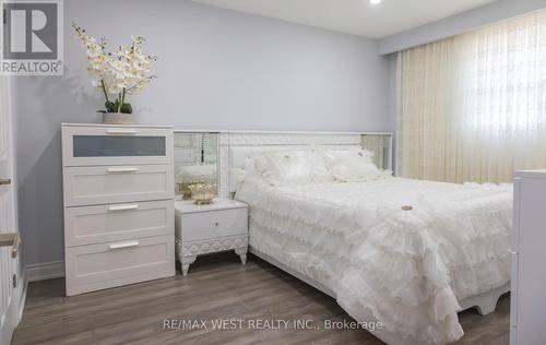 86 Blossom Crescent, Toronto, ON - Indoor Photo Showing Bedroom