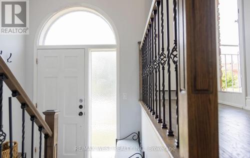 86 Blossom Crescent, Toronto, ON - Indoor Photo Showing Other Room