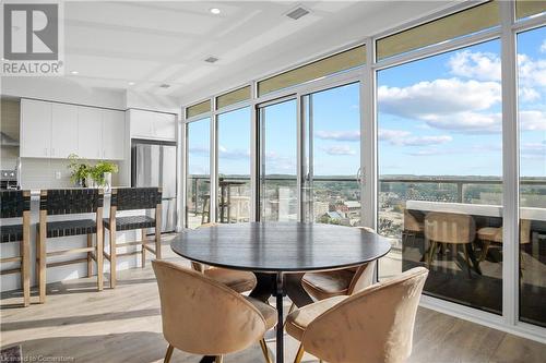 50 Grand Avenue S Unit# 1714, Cambridge, ON - Indoor Photo Showing Dining Room