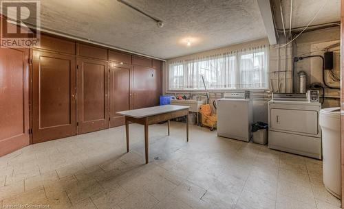 15 Floral Crescent, Kitchener, ON - Indoor Photo Showing Laundry Room