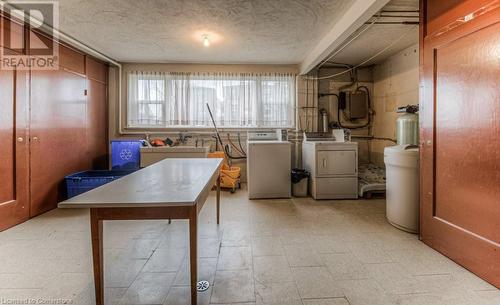 15 Floral Crescent, Kitchener, ON - Indoor Photo Showing Laundry Room