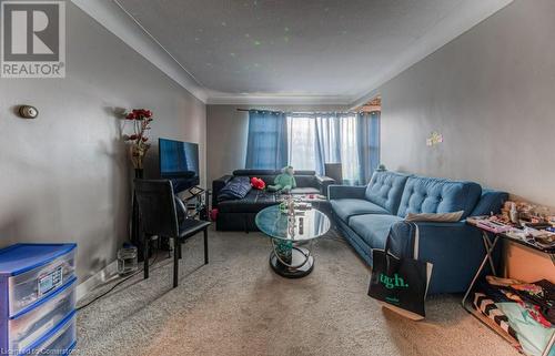 15 Floral Crescent, Kitchener, ON - Indoor Photo Showing Living Room