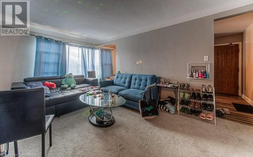 15 Floral Crescent, Kitchener, ON - Indoor Photo Showing Living Room