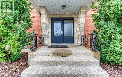 15 Floral Crescent, Kitchener, ON - Outdoor