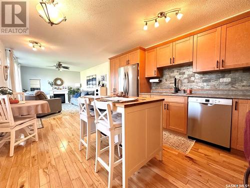 211 20Th Street, Battleford, SK - Indoor Photo Showing Kitchen