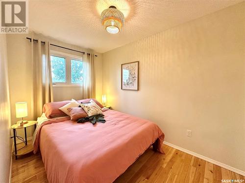 211 20Th Street, Battleford, SK - Indoor Photo Showing Bedroom