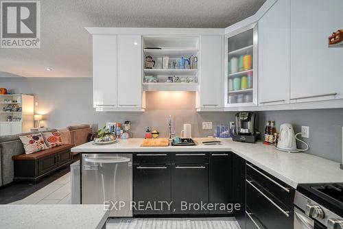 1456 Healy Lane, London, ON - Indoor Photo Showing Kitchen