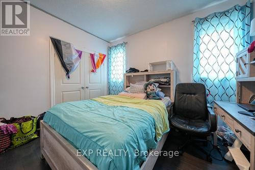 1456 Healy Lane, London, ON - Indoor Photo Showing Bedroom