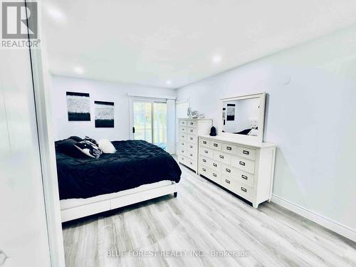 379 Griffith Street, London, ON - Indoor Photo Showing Bedroom