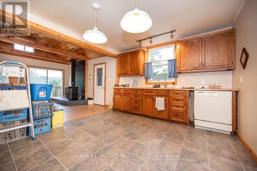 33016 Highway 17, Deep River, ON - Indoor Photo Showing Kitchen With Double Sink