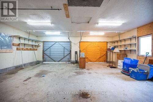 33016 Highway 17, Deep River, ON - Indoor Photo Showing Garage