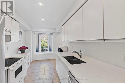 82 Lyfytt Crescent S, Barrie, ON - Indoor Photo Showing Kitchen With Double Sink