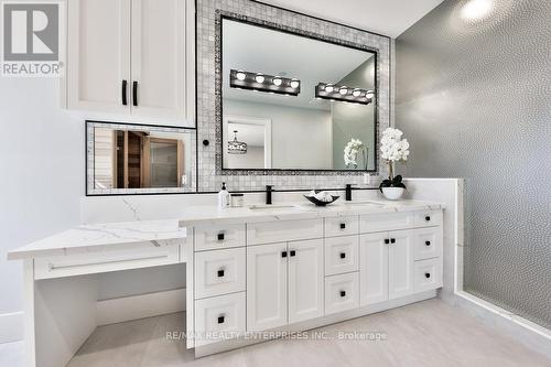 1372 Kenmuir Avenue, Mississauga (Mineola), ON - Indoor Photo Showing Bathroom